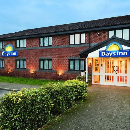 Days Inn Michaelwood M5 Falfield Экстерьер фото