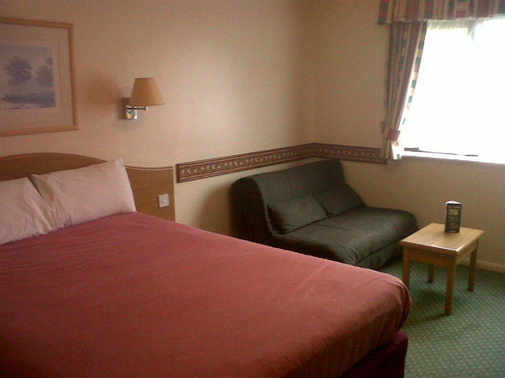 Days Inn Michaelwood M5 Falfield Экстерьер фото