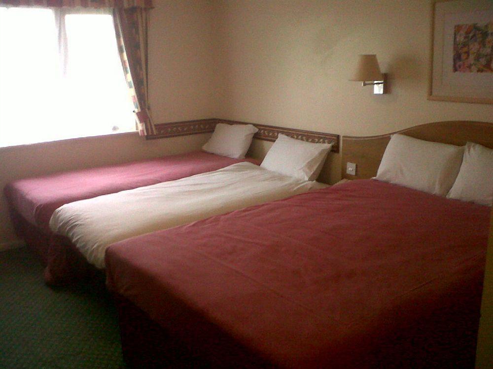 Days Inn Michaelwood M5 Falfield Экстерьер фото