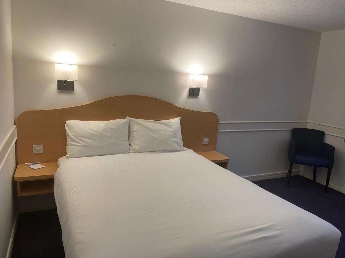 Days Inn Michaelwood M5 Falfield Экстерьер фото