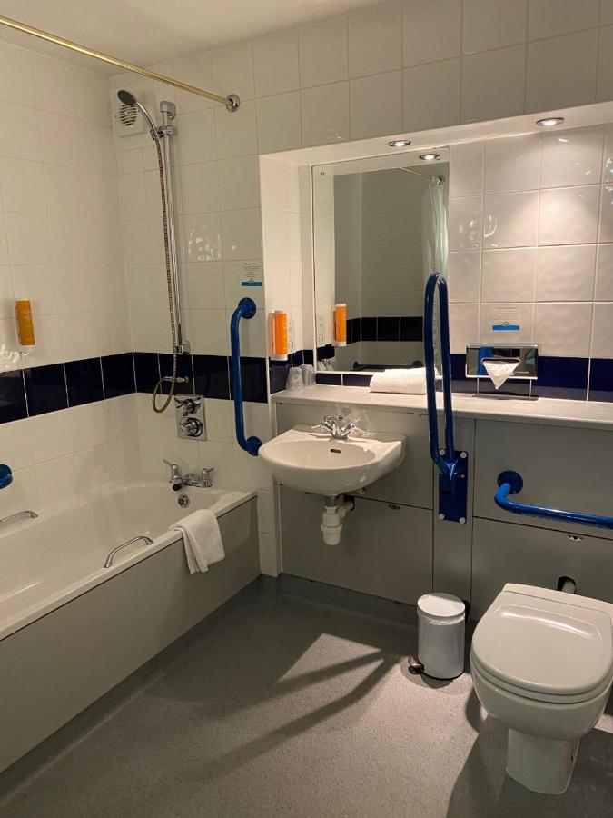 Days Inn Michaelwood M5 Falfield Экстерьер фото